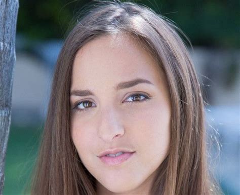 Amirah Adara Biography/Wiki, Age, Height, Career, Photos & More.